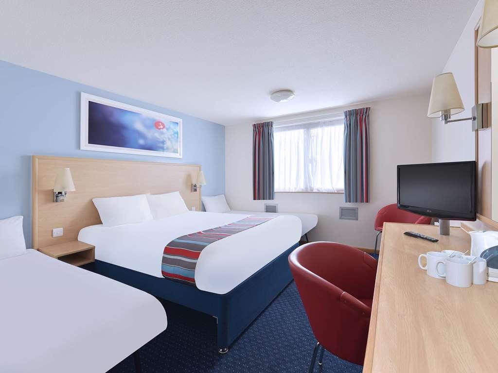 Travelodge Birmingham Sutton Coldfield Quarto foto